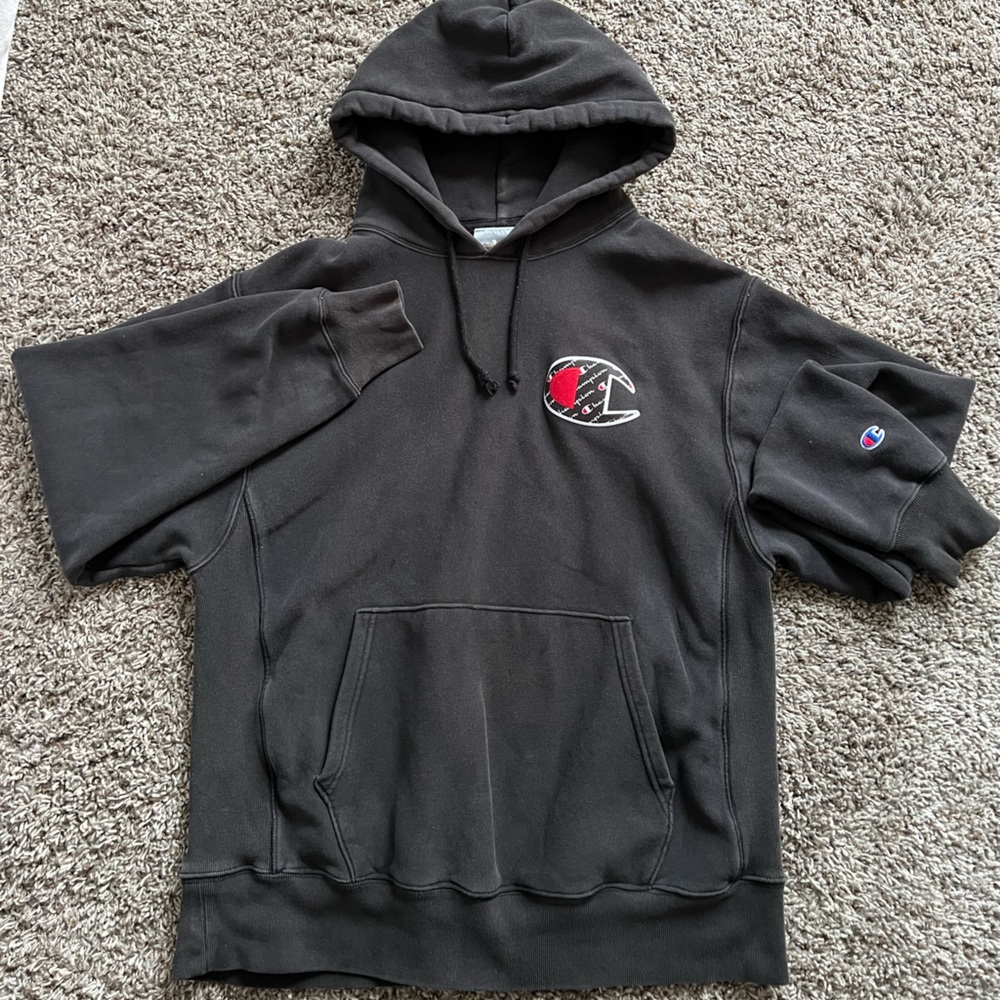 Reverse weave black champion hoodie